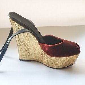 Giambattista Valli Wedges 39 Runway Samples